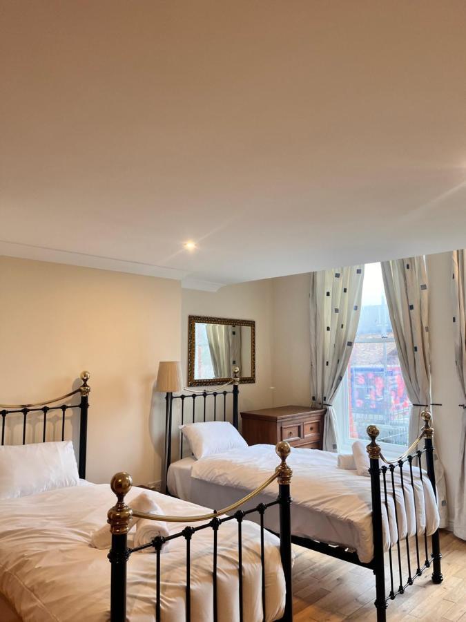 Sheil 3* Liverpool