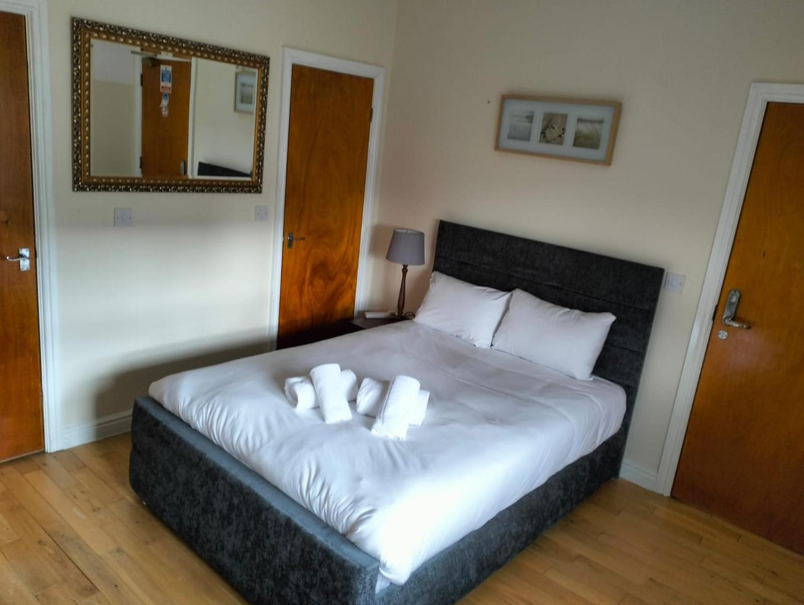 Sheil 3* Liverpool